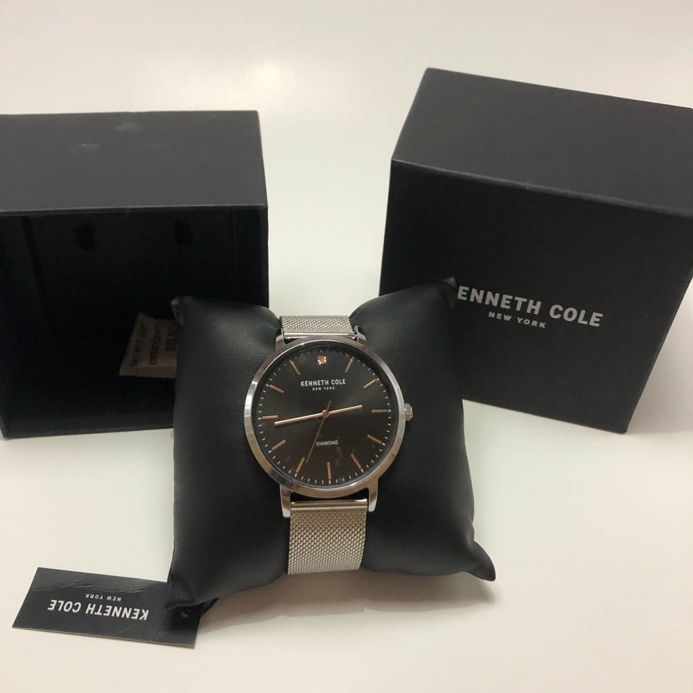 💥SOLD💥Kenneth Cole watch - Picture 4 of 6